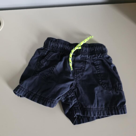 EUC - 3 Pairs 12 Months Shorts (Carter's & Jumping Bean) - Picture 10 of 10
